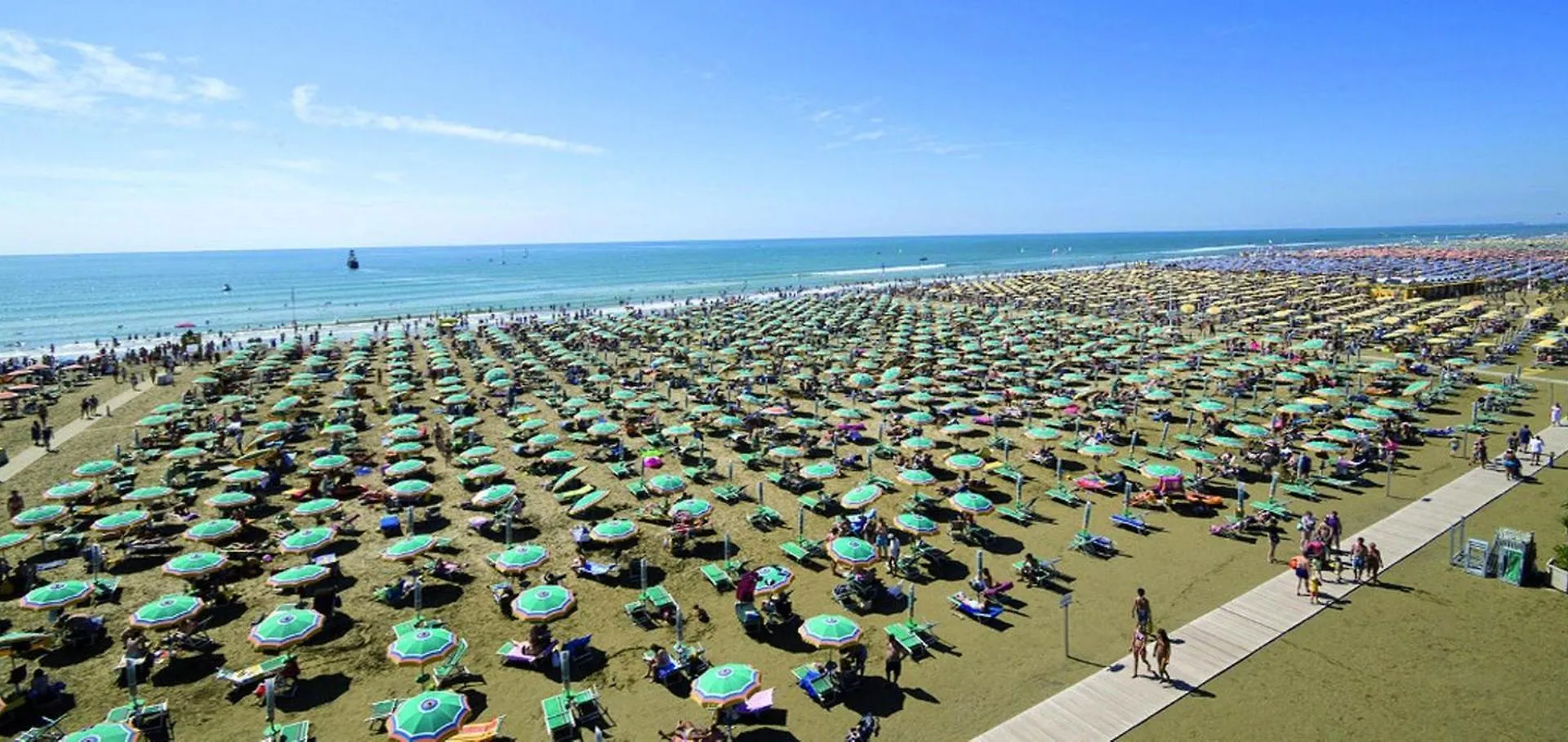 Enjoy Your Stay In Our Cozy Bright Flat Bibione Italy